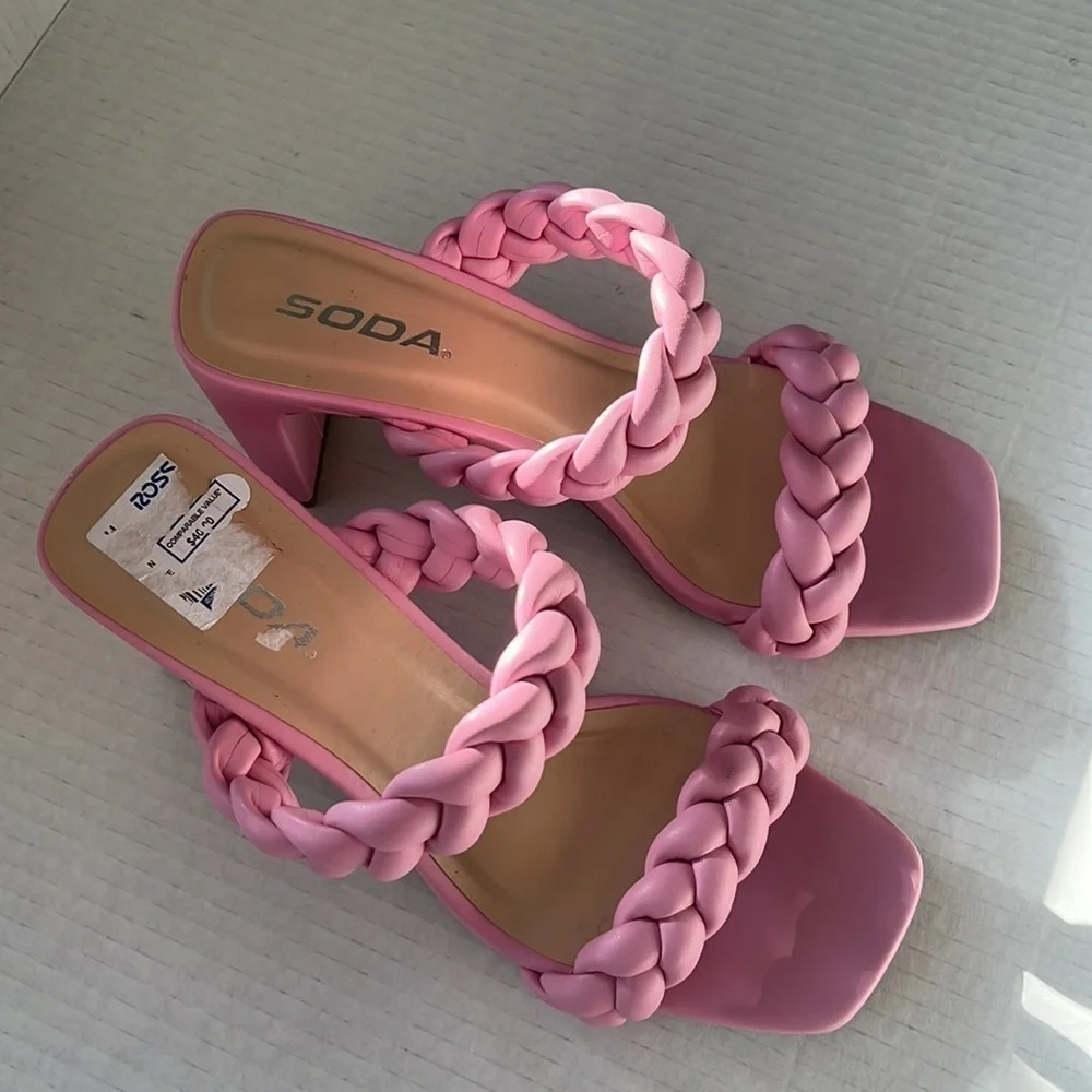 SODA lena heels pink sandals slip ons spring braided block heel size 8 N…